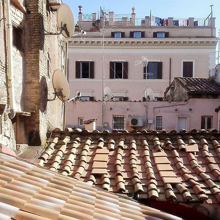 Delizioso Appartamento A Campo De' Fiori Рим Экстерьер фото